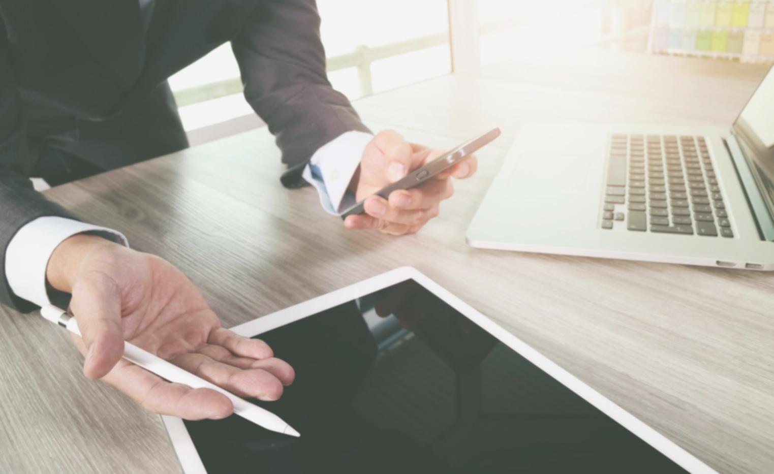 Material de formación financiera y recursos educativos